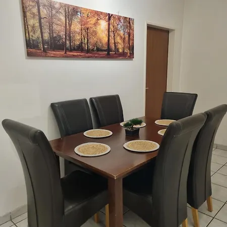 Deluxe 3-zimmerwohnung Mit Zwei Balkonen Und Moderner Kueche Apartmán Offenbach am Main