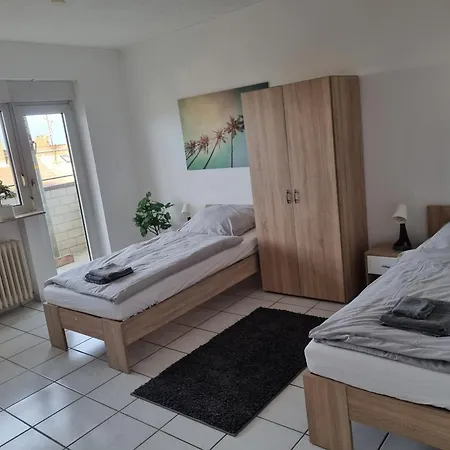 Apartmán Deluxe 3-zimmerwohnung Mit Zwei Balkonen Und Moderner Kueche